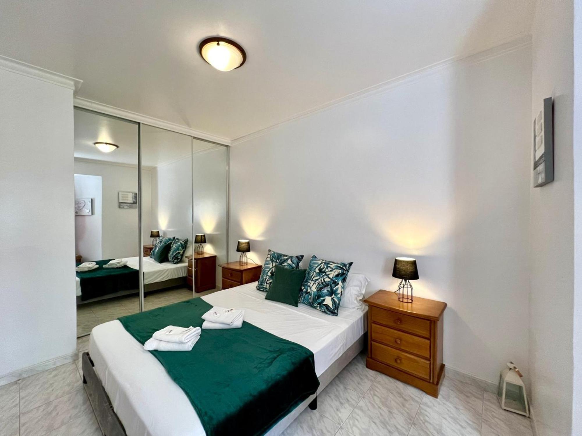 Appartement Albufeira Concept 2 With Pool By Homing à Gale  Extérieur photo