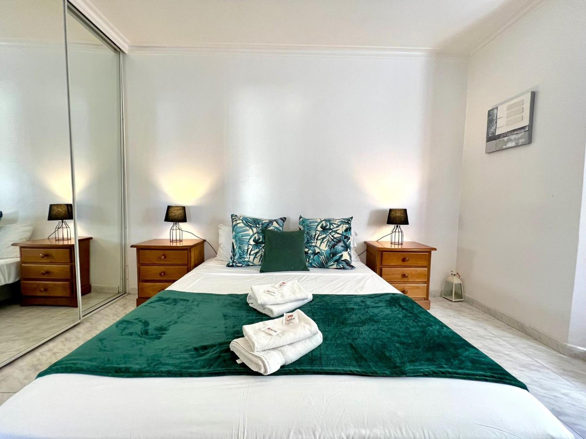 Appartement Albufeira Concept 2 With Pool By Homing à Gale  Extérieur photo