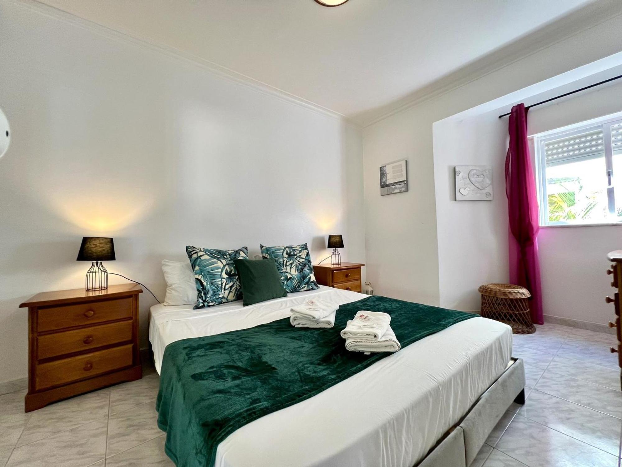 Appartement Albufeira Concept 2 With Pool By Homing à Gale  Extérieur photo